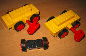 LEGO dva motorceky na klucik (rok 1986)