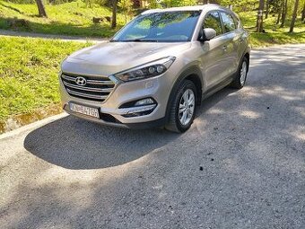 Hyundai TUCSON 2.0 CRDi HP Prémiu 4x4 A/T 136 kW/185k A6