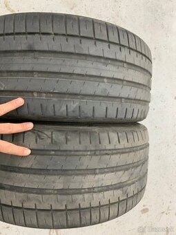 Falken 235/35 R19 , 2ks