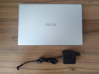 Asus X412DA (Ryzen 3 / 8Gb Ram / 256 Gb SSD)