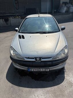 Predám Peugeot 206 1.6 BENZÍN r.v. 2000