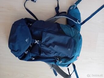 Turisticky batoh 30l Decathlon