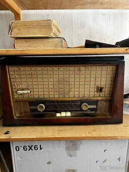 Rádio Tesla Liberta