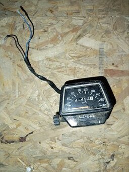 Tachometer na dt