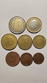 Celé sady euromincí z obehu