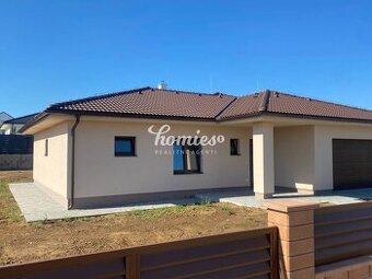 PREDAJ exkluzívny dom s 2-garážou pri golf. ihrisku,  NITRA-