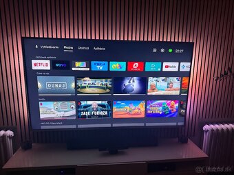 Philips 4K UHD ambilight 70” LED