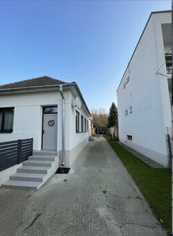 Rodinný dom v Koplotovciach