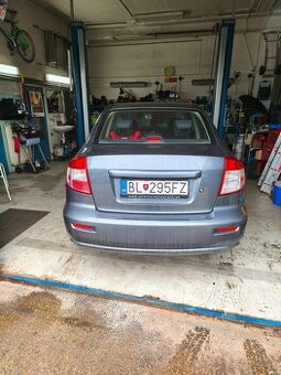 Suzuki SX4 sedan 1,6 automat