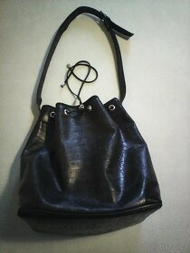 Kabelky a tašky - 1