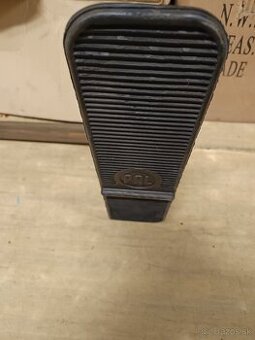 Jednookruhový pedálový brzdič