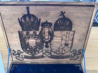 Luxusna kazeta na mince FJI korunova mena