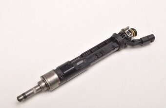 Vstrekovač renault mercedes 1,3 Tce