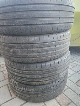 Goodyear EfficientGrip 205/60 R16 – 4–5 mm letne