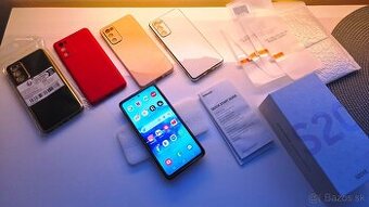 Samsung Galaxy S21 FE 5G, velmi pěkný stav, růžová záda