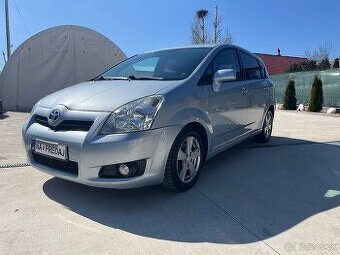 Predám Toyota Corola Verso 2.2D Pekná 258000km Top