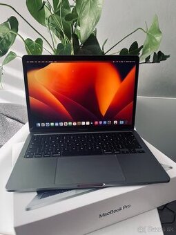 NOVÝ - Macbook Pro 2022 M2 -13”, 16GB RAM