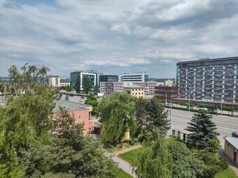3 izbový, 57m2+6m loggia, Trieda SNP; Košice-Západ