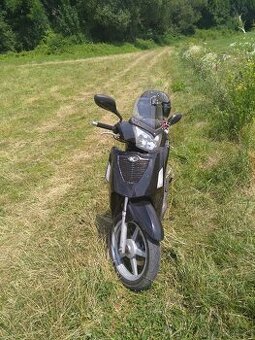 Predám skúter kymco people 125