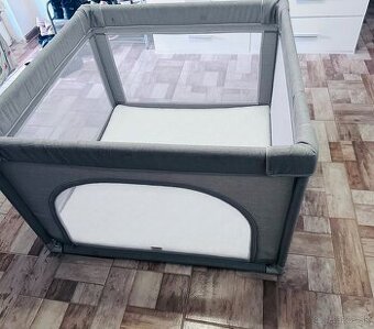 Detská ohrádka aj s matracom