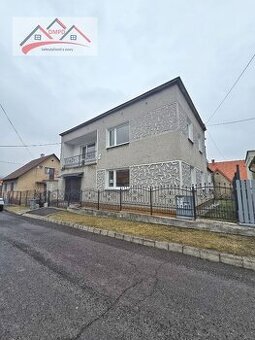 Ponúkame Vám na predaj rodinný dom v meste Handlová
