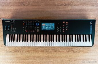 Yamaha MODX7+ Workstation