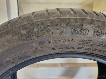 255x50R19 Michelin