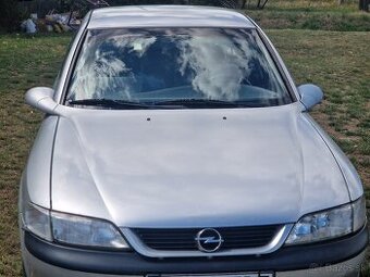 Predam OPEL VECTRA , alebo rozpredam na suciastky