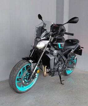 Yamaha MT09 Y-AMT Akrapovič