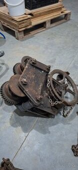 Retazovy zdvihak s pojazdom na I profil