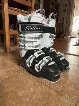 Lyziarky Tecnopro 240