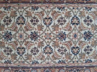 Pravý ručne viazaný perzský koberec - 140 x 70 cm