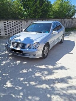 Predám Mercedes-Benz C220