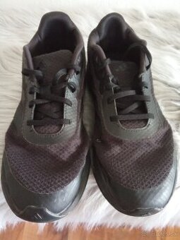 Botasky Adidas 38