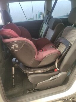 Autosedacka Britax Romer otočná 360