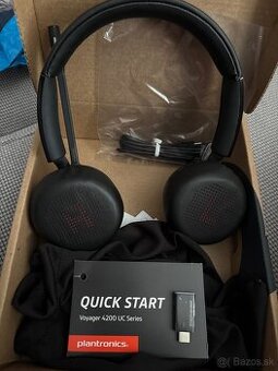 Poly Voyager 4220 UC