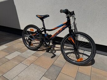 Bicykel Rock Machine Surge 20