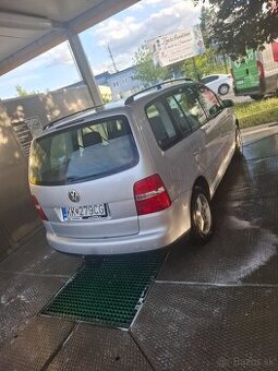 Predam volkswagen touran 1.9 tdi