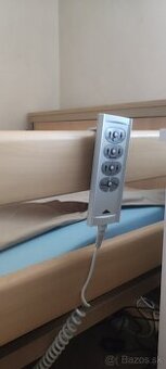 Polohovateľná elektrická posteľ
