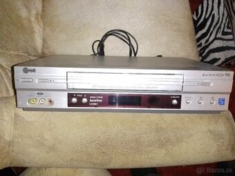 Videorekordér LG 6-hlavový hifi-stereo