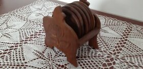 Predám súpravu drevených tanierikov pod šálky, poháre - 1