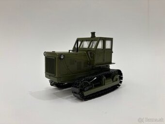 Kovový model Stalinec 100 1:43 - 1