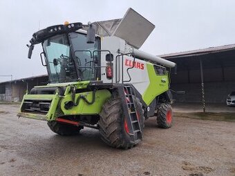 Kombajn CLAAS TRION 660