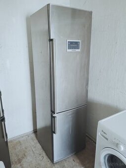 Predám chladničku Siemens 200cm