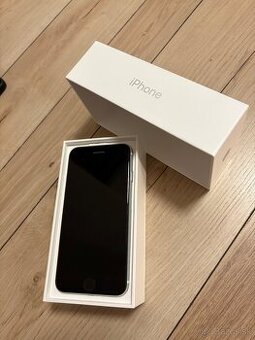 iPhone SE 2020 – 128 GB – biely – výborný stav – 120 € + doh
