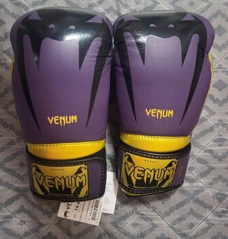 venum boxerske rukavice