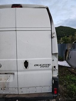 Ducato r. 2008 posuvné a PZ dvere, masku predám. - 1