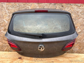 PRODÁM PÁTE DVEŘE, ZADNÍ VÍKO KUFRU OPEL CORSA E