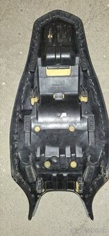 Honda CB600 F Hornet sedalo