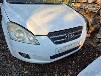 Kia Ceed I rok 2006-2009 kapota naraznik celo svetlo